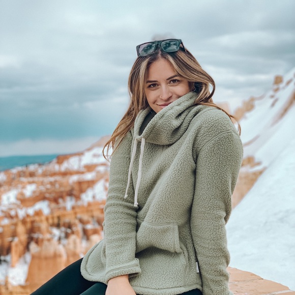 Meet your Posher, Katie - Picture 7 of 8